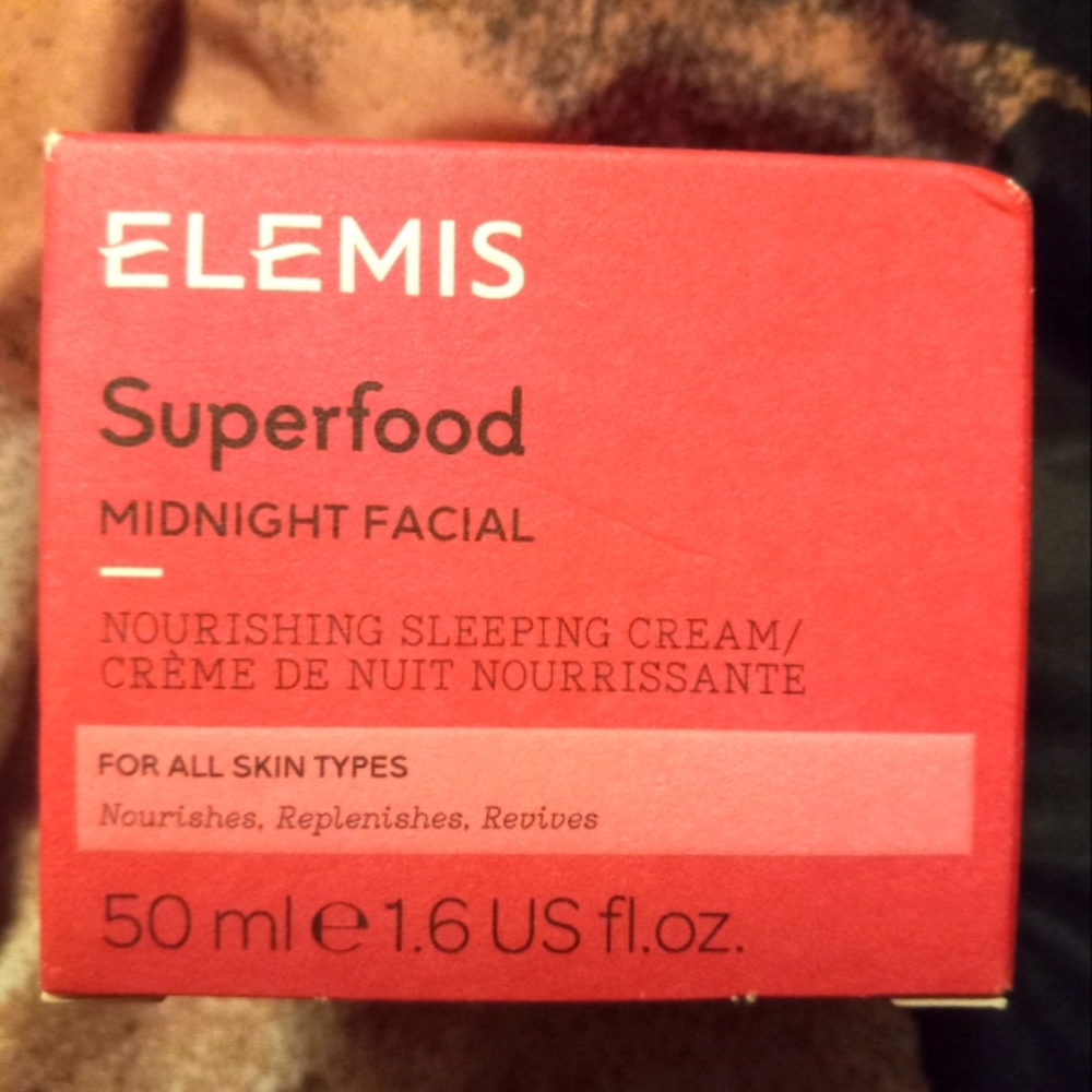 ELEMIS Superfood midnight facial
